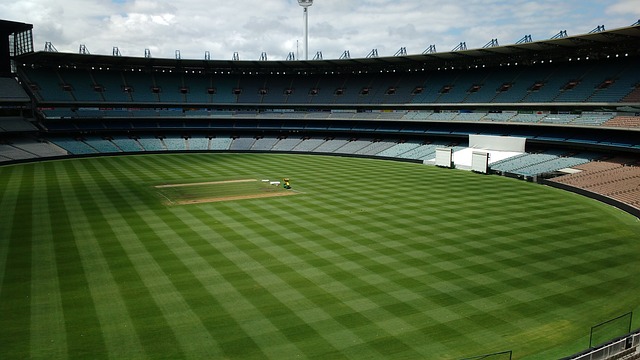 半场：博洛尼亚0-0那不勒斯，乔纳森-罗远射造险