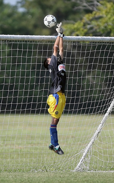 里程碑！米切尔生涯三分命中总数达到1700个